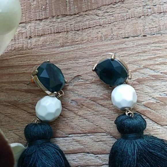 Blue White Rhinestone Tassel Fringe Vintage Gold Dangle Statement Earrings - Picture 6 of 8